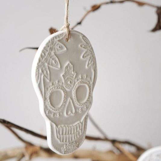 1pc Luxury Stoneware Cream Skull Tree Ornament Decoration in Gift Box - Seasonal & Holiday Decorations - British D'sire