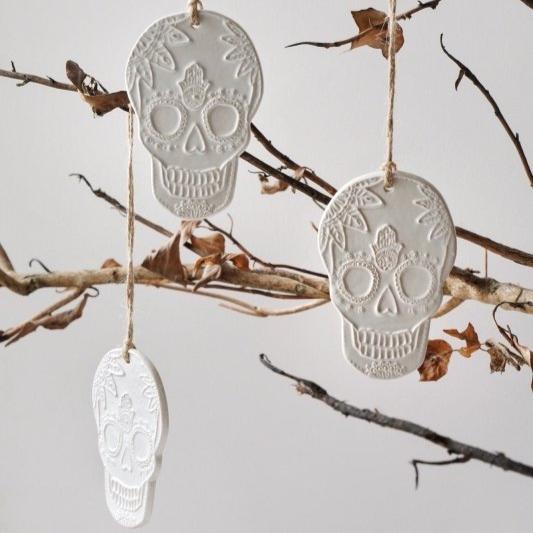 3pcs Luxury Stoneware Cream Skull Tree Ornament Decoration in Gift Box - Seasonal & Holiday Decorations - British D'sire