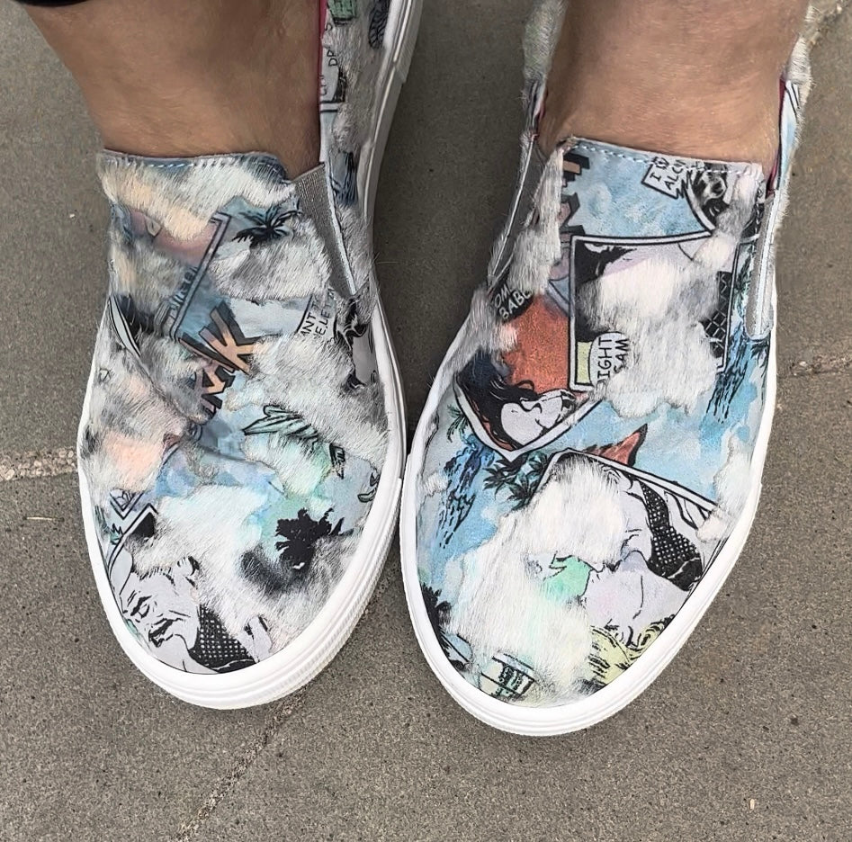 Scala - Comic Cow slip on sneaker