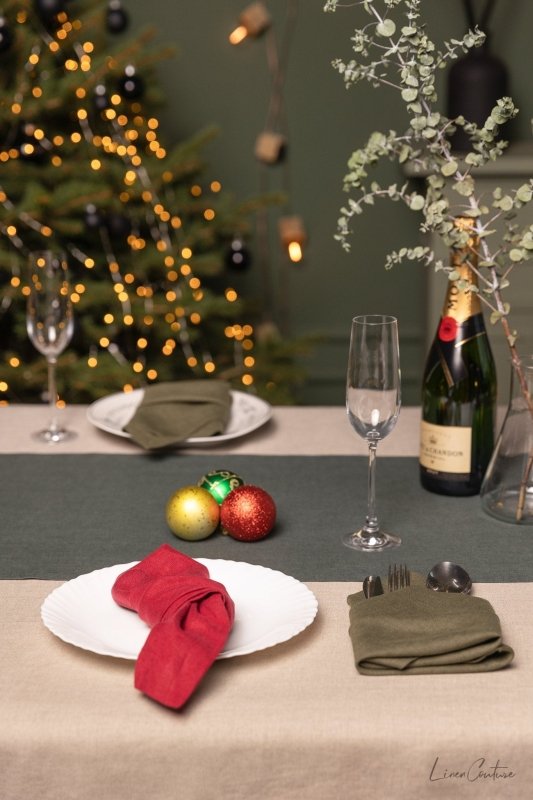 Christmas Greyish Green Dining Table Runner - Table runner - British D'sire