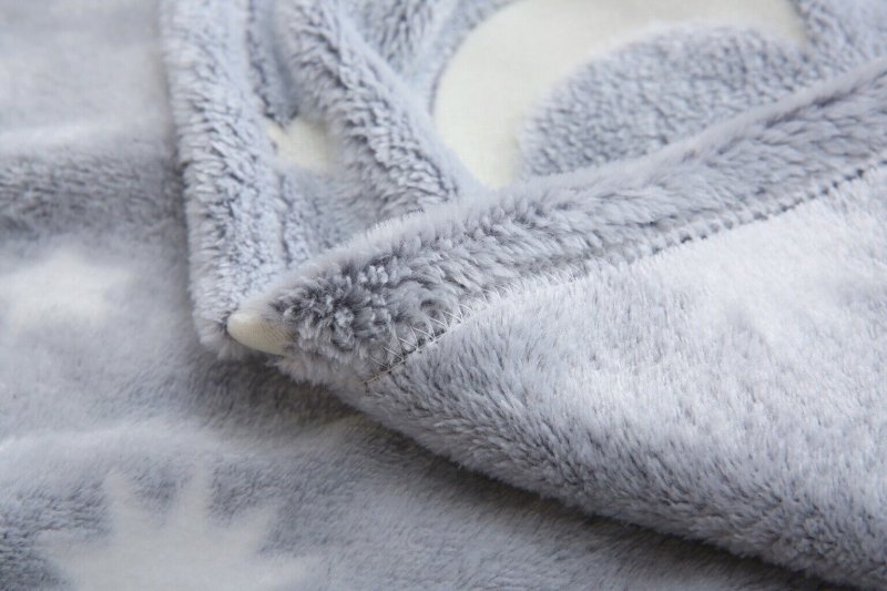 Fleece Blanket Glow in the Dark Large Sofa Throw Soft Warm Faux Fur Mink Kids - Home, Furniture & DIY:Children's Home & Furniture:Bedding:Blankets - British D'sire