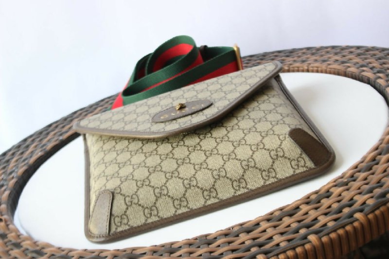 Gucci women's and men's bags, crossbody bags, bucket bags，Gucci Marmont camera bag,Supreme - British D'sire