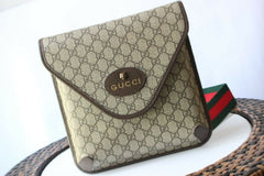 Gucci women's and men's bags, crossbody bags, bucket bags，Gucci Marmont camera bag,Supreme - British D'sire