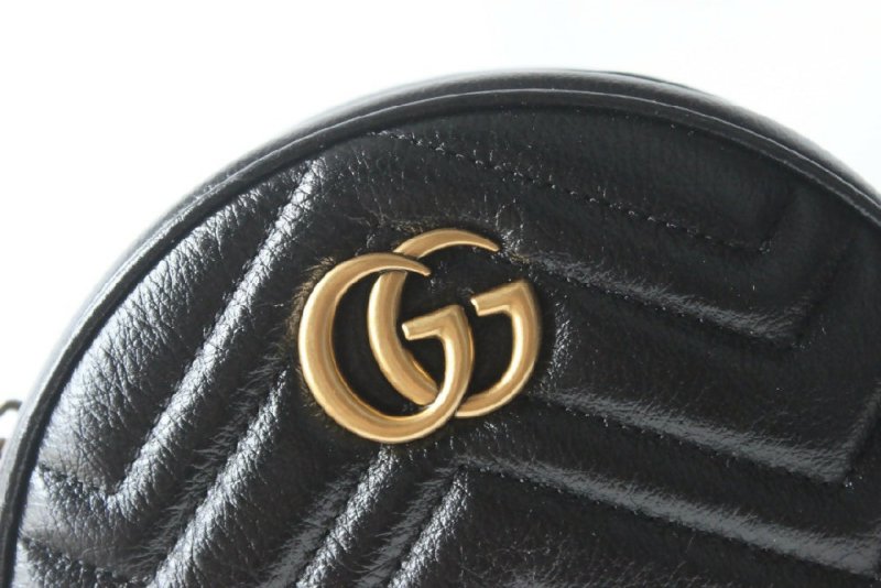 Gucci women's bags, crossbody bags, bucket bags，Gucci Marmont camera bag - British D'sire