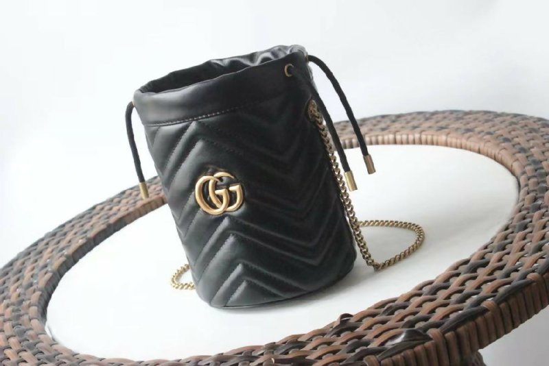 Gucci women's bags, crossbody bags, bucket bags，Gucci Marmont camera bag - British D'sire