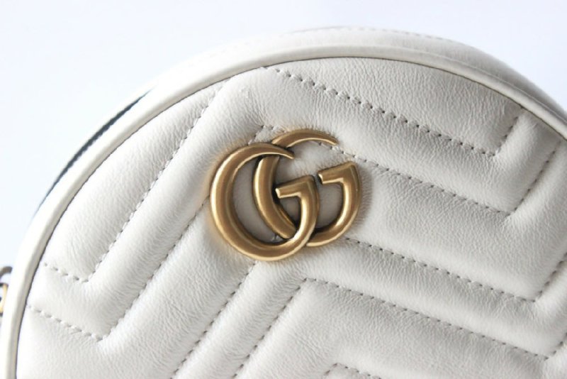 Gucci women's bags, crossbody bags, bucket bags，Gucci Marmont camera bag - British D'sire