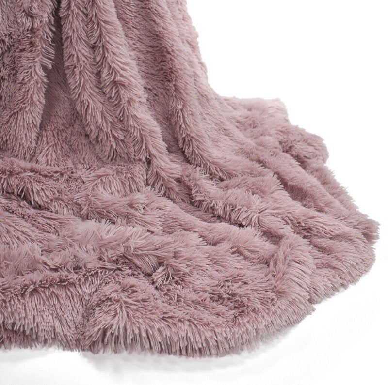 HUG & SNUG THROW LUXURY BLANKET - Home, Furniture & DIY:Home Décor:Throws - British D'sire