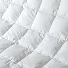 Luxury Goose Feather And Down Duvet - British D'sire