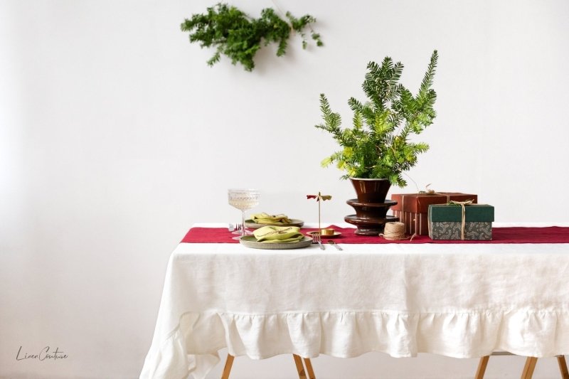 Natural Light linen tablecloth with ruffles - Tablecloth - British D'sire