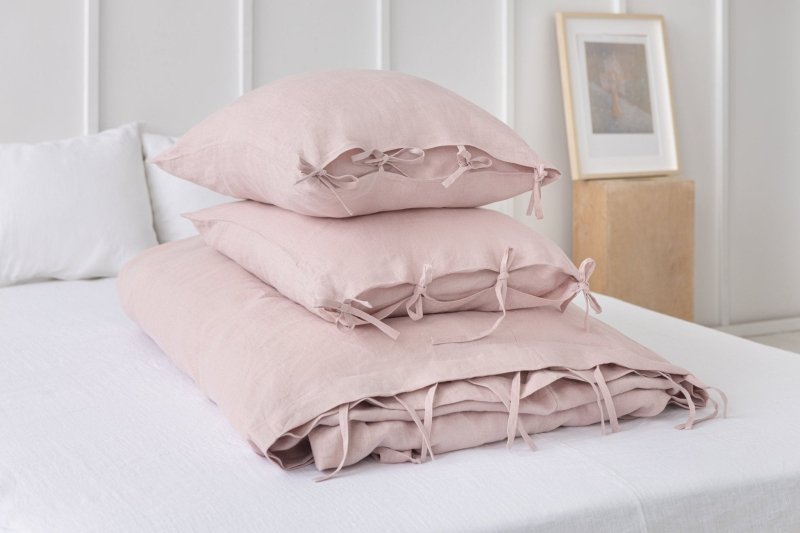 Pale Pink linen bedding set with ties - Bedding sets with ties - British D'sire