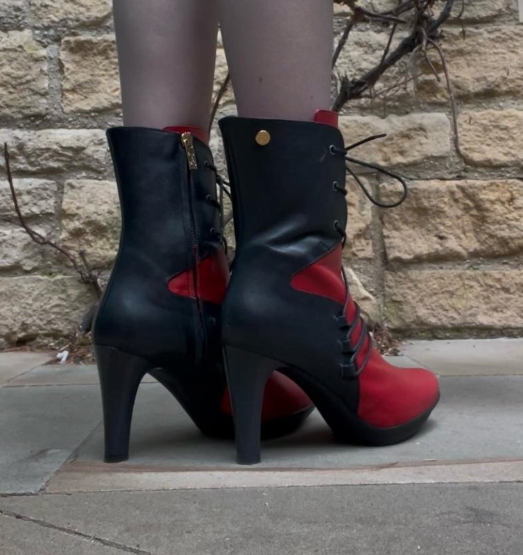 St Martina - Red and black boot - Shoe boot - British D'sire