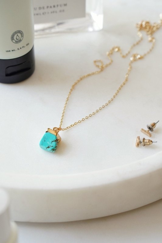 Turquoise Stone Pendant Necklace in Gold - Necklaces - British D'sire