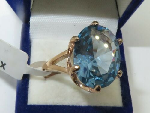 Jewellery Kingdom Blue Topaz Oval Solitaire Steel Ring (Rose Gold& Blue) - Rings - British D'sire