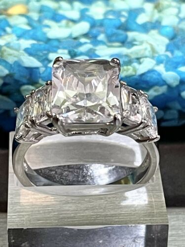 Jewellery Kingdom Emerald Cut Silver Stainless Steel Anniversary Cocktail Sparkling Ladies Cubic Zirconia Ring - Jewelry Rings - British D'sire