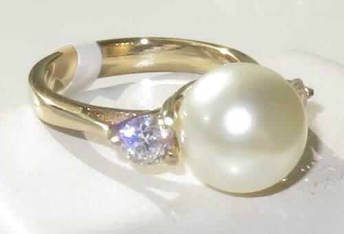 Jewellery Kingdom Ladies Pearl Three Stone Cz Cream 18kt Steel Dress Pretty Ring (Gold) - Jewelry Rings - British D'sire