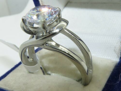 Jewellery Kingdom Ladies Solitaire Simulated Diamond Raised Swirl 2 Carat Ring (Silver) - Jewelry Rings - British D'sire