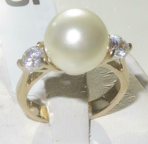 Jewellery Kingdom Ladies Pearl Three Stone Cz Cream 18kt Steel Dress Pretty Ring (Gold)